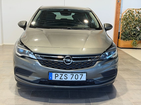 Opel Astra 8 of 18