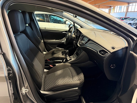 Opel Astra 12 of 18