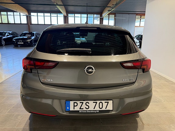 Opel Astra 9 of 18