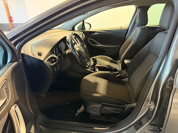 Opel Astra 14 of 18