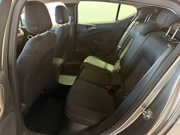 Opel Astra 13 of 18