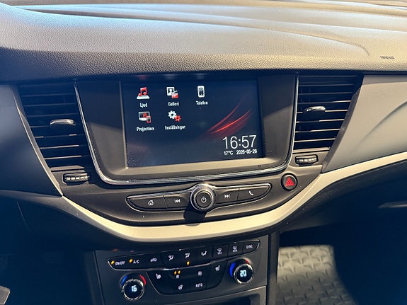 Opel Astra 17 of 18