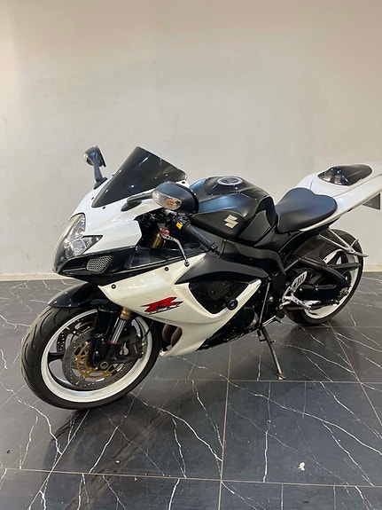 Suzuki Cycles GSX-R600 0.6 4 of 4