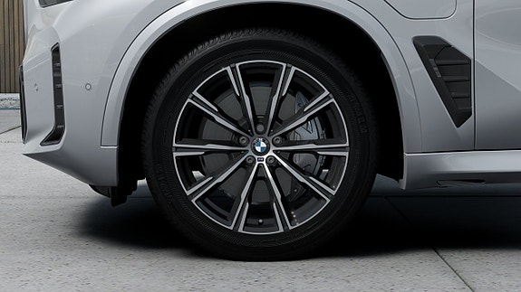 BMW X5 7 of 13