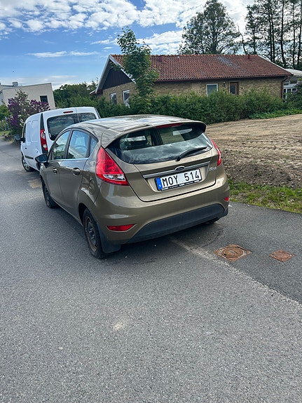 Ford Fiesta 3 of 3