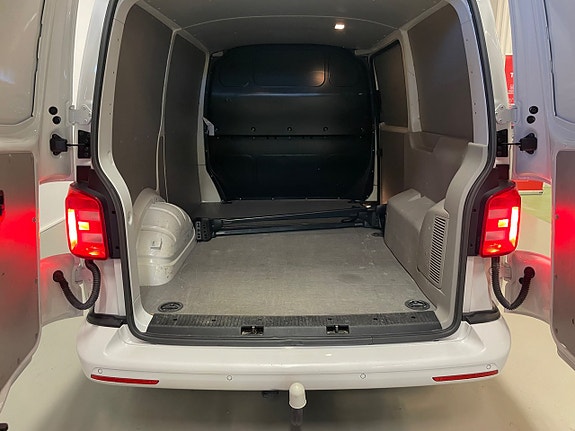 Volkswagen Transporter 10 of 21