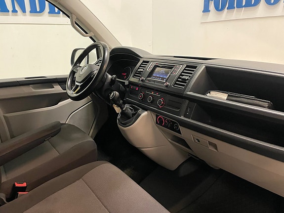Volkswagen Transporter 13 of 21