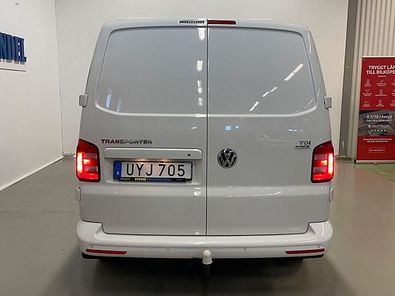 Volkswagen Transporter 8 of 21
