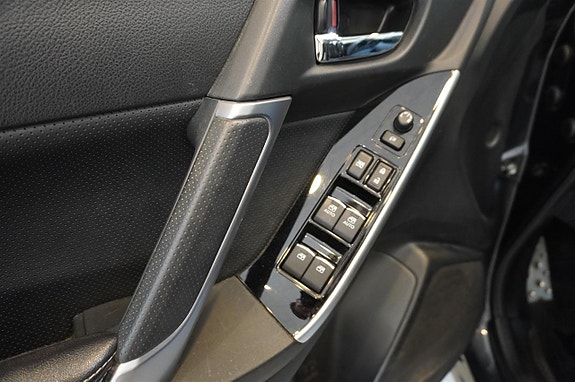 Subaru Forester 10 of 19