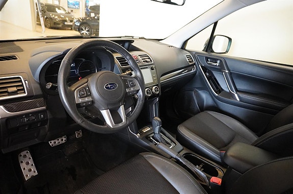 Subaru Forester 9 of 19