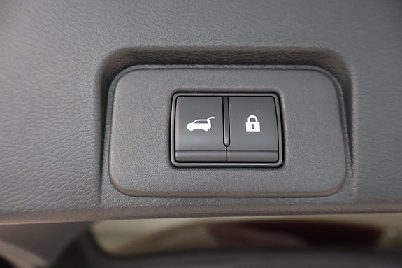 Nissan X-Trail 17 of 17