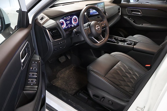 Nissan X-Trail 4 of 5
