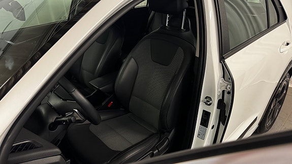 Kia Niro 13 of 24