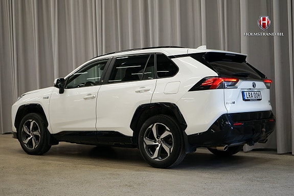 Toyota RAV4 5 of 25