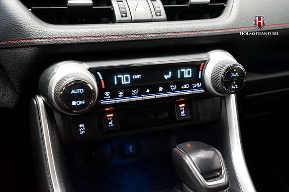 Toyota RAV4 20 of 25