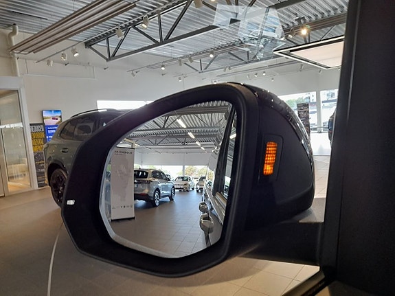 Volkswagen Multivan 22 of 22