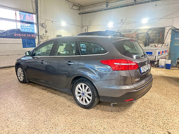 Ford Focus 4 of 15