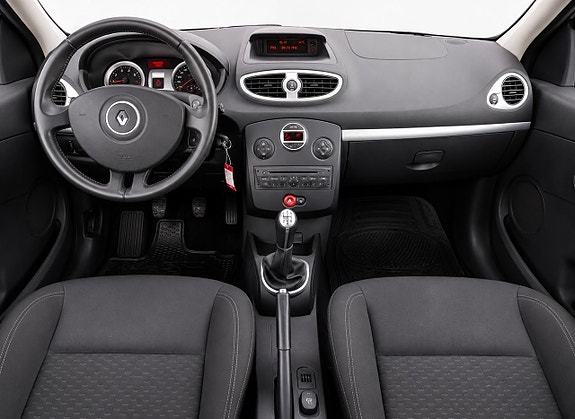 Renault Clio 10 of 12