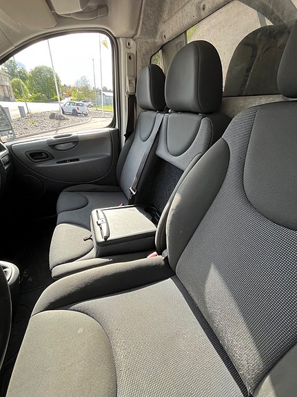 Peugeot Expert 8 of 9