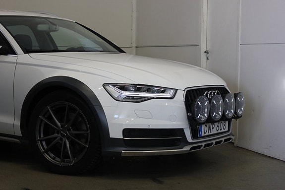 Audi A6 allroad 3 of 5