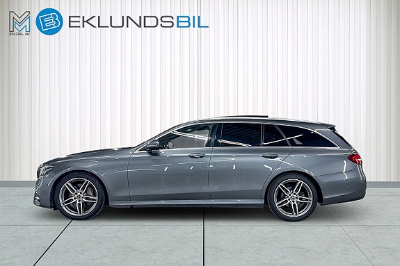 Mercedes-Benz E220 3 of 5