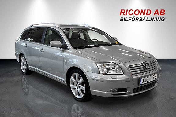 Brukt Toyota Avensis 2.0