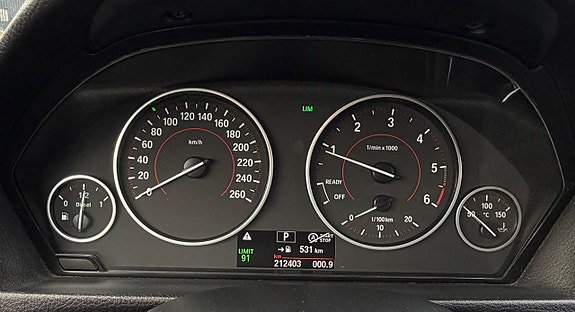 BMW 318d 16 of 30