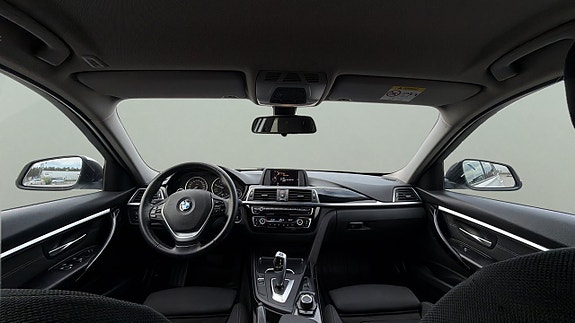 BMW 318d 10 of 30