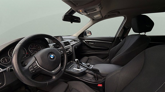 BMW 318d 11 of 30