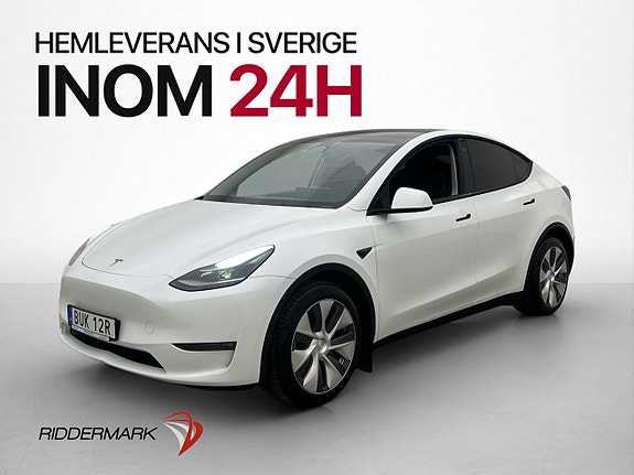 Tesla Model Y 4 of 30