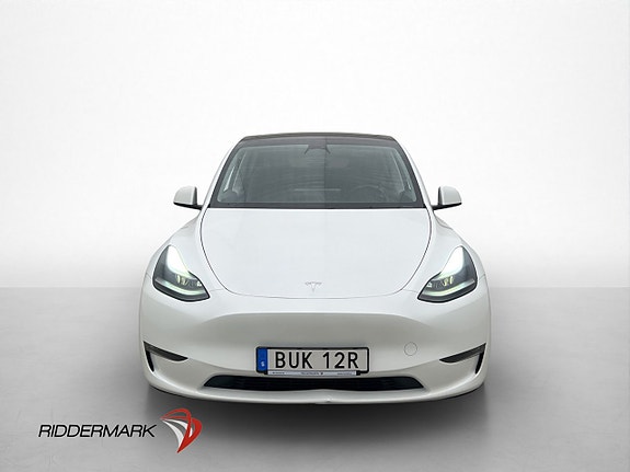 Tesla Model Y 3 of 30