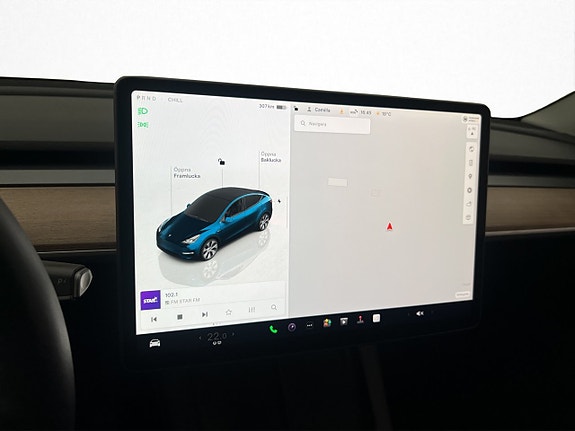 Tesla Model Y 18 of 30