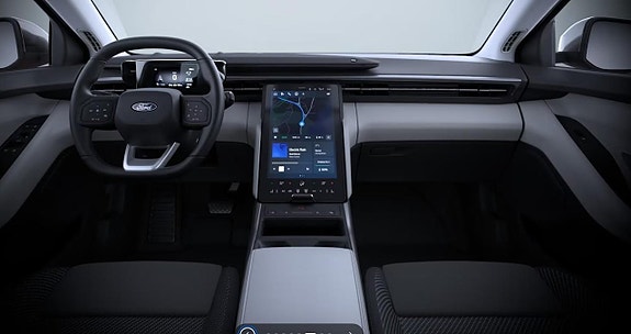 Ford Explorer 2 of 5