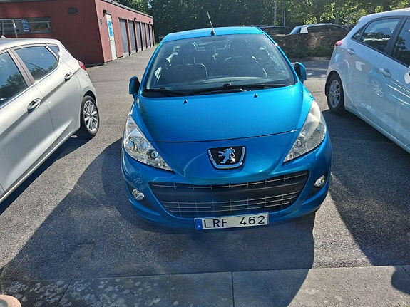 Peugeot 207 CC 4 of 9
