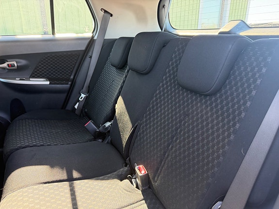 Toyota Urban Cruiser 12 of 21