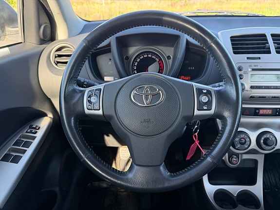 Toyota Urban Cruiser 18 of 21