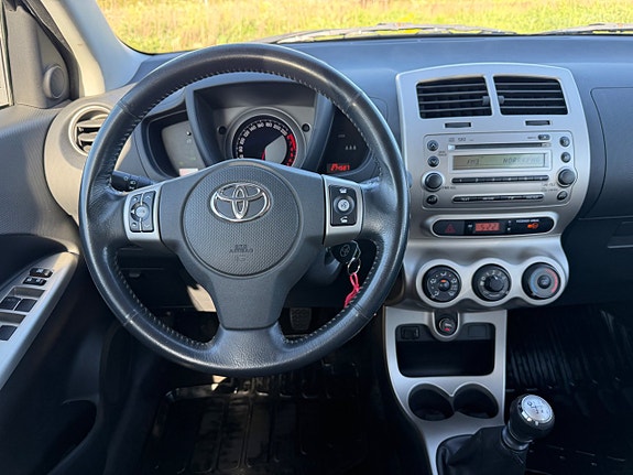 Toyota Urban Cruiser 17 of 21