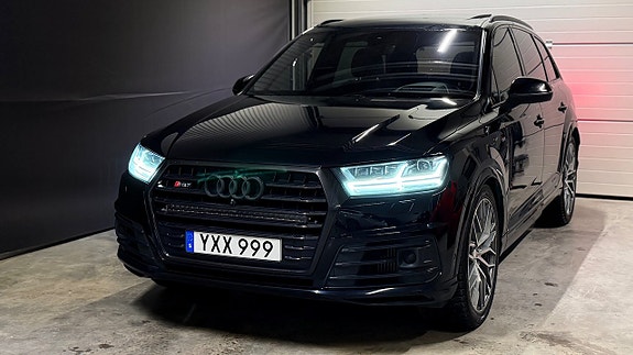 Audi Q7 4 of 5