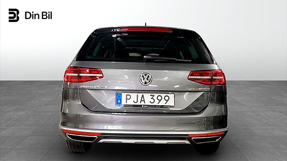 Volkswagen Passat 5 of 5