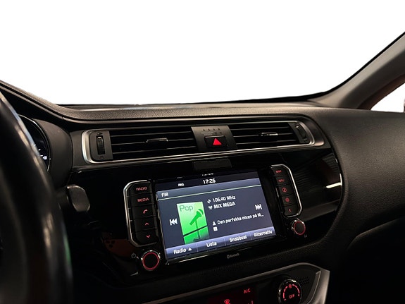 Kia Rio 12 of 18