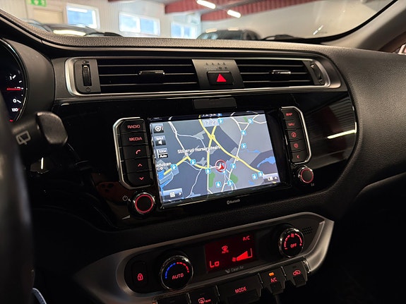 Kia Rio 14 of 18