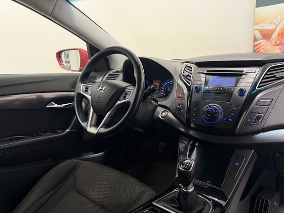 Hyundai i40 2 of 5