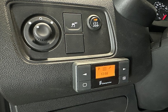 Renault Kangoo Express 15 of 17