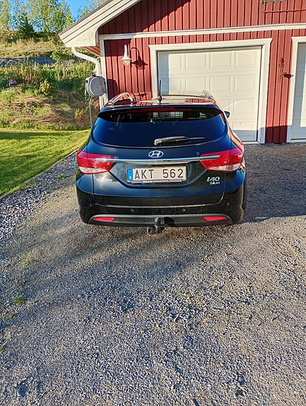 Hyundai i40 2 of 10