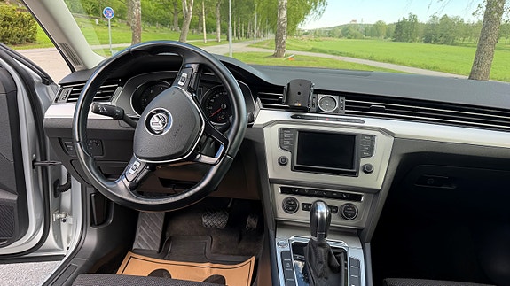 Volkswagen Passat 4 of 5