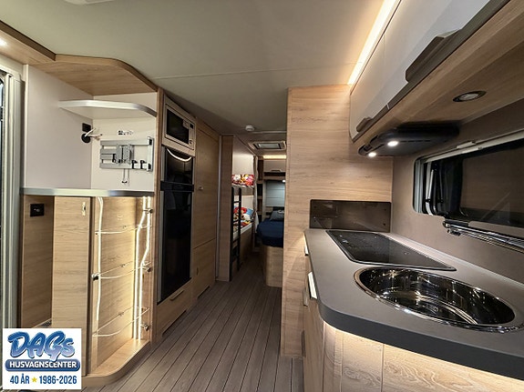 Knaus SÜDWIND 580 UK BLACK SELECTION 13 of 17