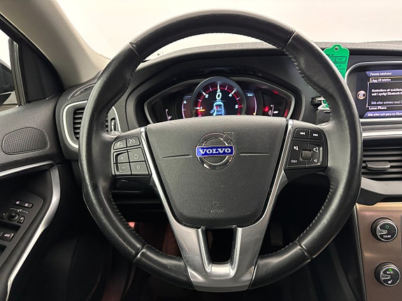 Volvo V40 Cross Country 17 of 21