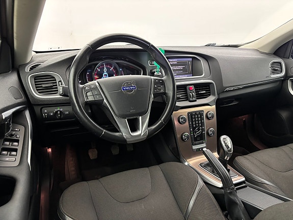 Volvo V40 Cross Country 15 of 21