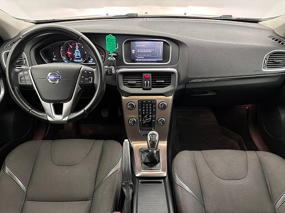 Volvo V40 Cross Country 16 of 21