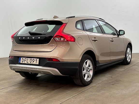 Volvo V40 Cross Country 7 of 21